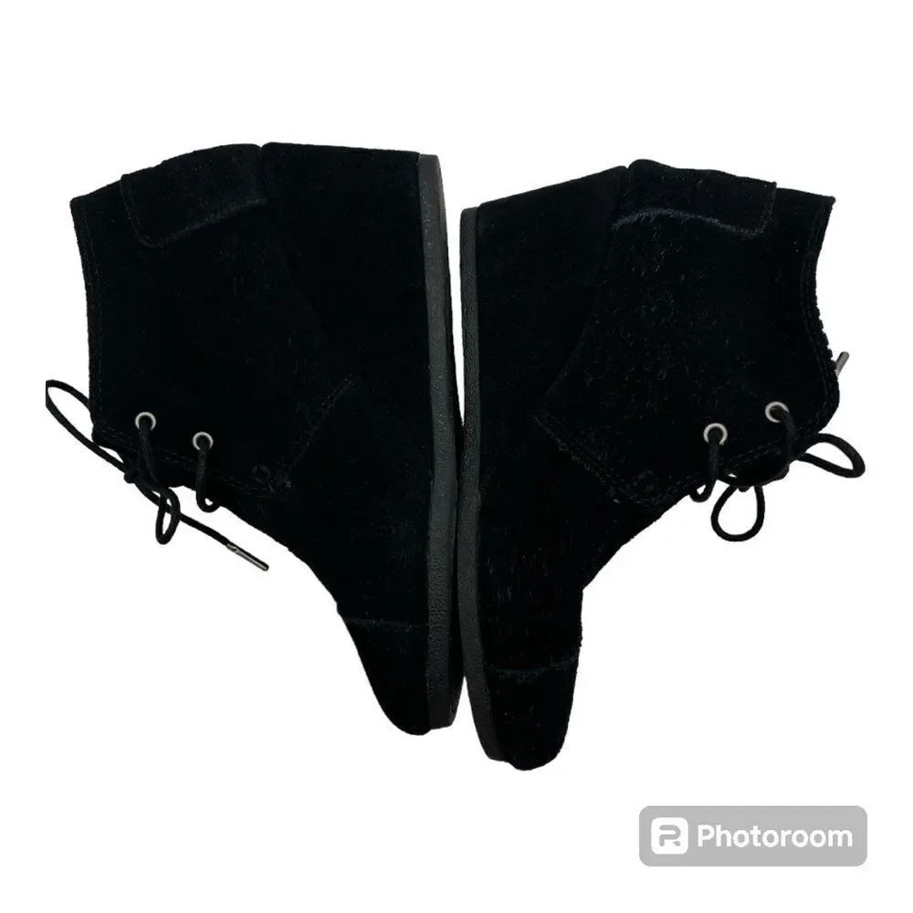 Tom’s black microsuede wedge ankle bootie size 8